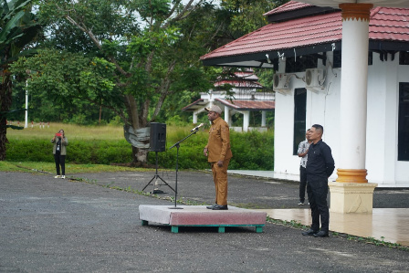 Pimpin Apel Pagi Perdana, Bupati Catue Ajak ASN Bangun Budaya Disiplin Kerja