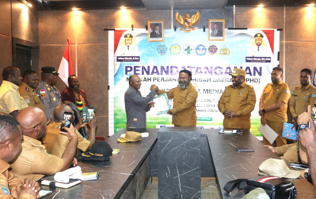 Gelar Penandatanganan NHPD dengan Beberapa Pimpinan Lembaga dan Media Massa