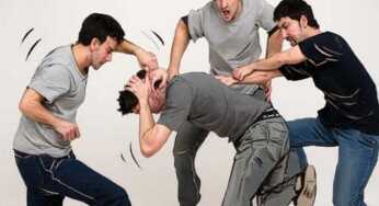 Laka Lantas Berujung Maut, Staf Bank Papua Tewas Dikeroyok