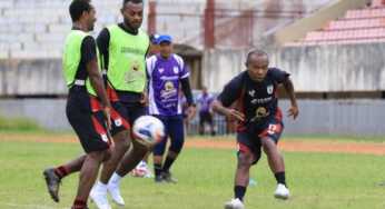 Tim Tamu Tak Mau Kompromi