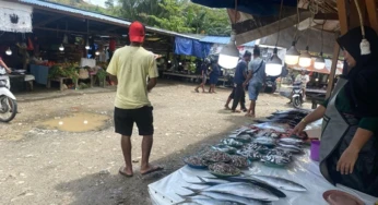 Pasar Ikan Youtefa Bersih Tapi Muncul Aroma Tak Sedap