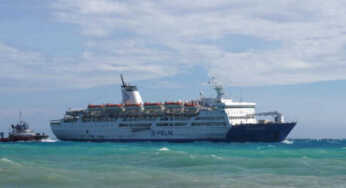 Gelombang Tinggi Lumpuhkan Pelayaran, KM Sinabung Nyaris Terhempas