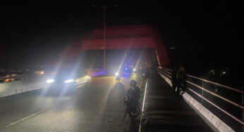 Jembatan Merah Gelap Gulita, Warga Mengeluh