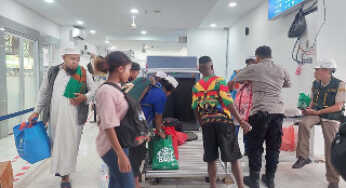 Arus Balik Nataru di Pelabuhan Jayapura Masih Padat