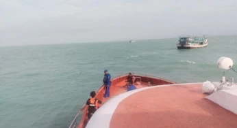 Tim Sar Gabungan Pencarian 6 ABK KM. Bintang Laut Dihadang Cuaca Buruk