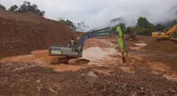 30 Unit Excavator Diturunkan Buka Akses