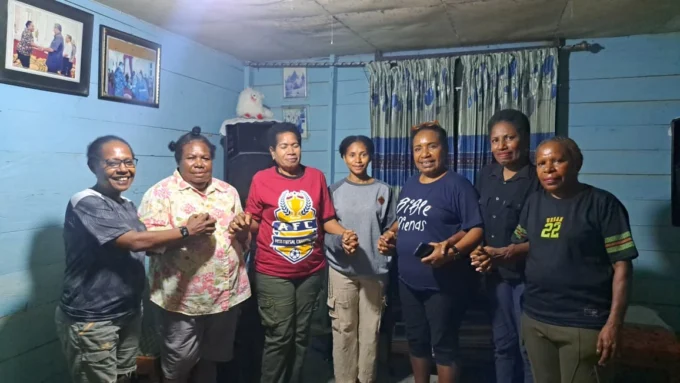 F-BAWAH PARIWARA TAKIM