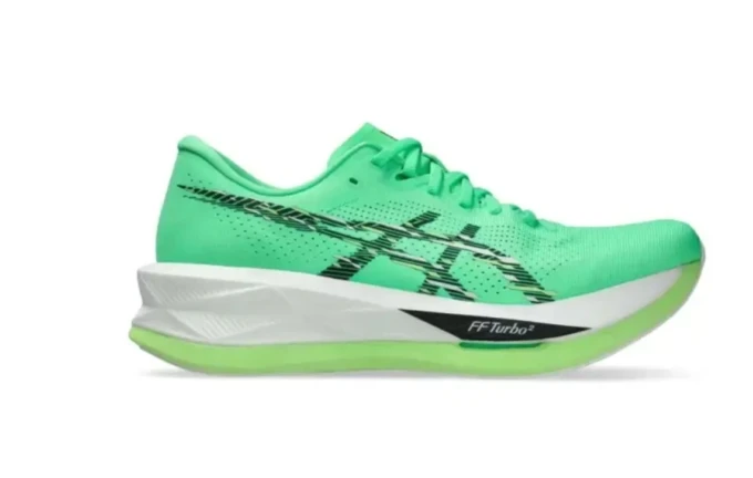 Sepatu ASICS Sonicblast.