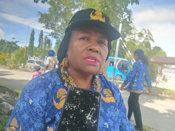 Kadisdik Jayapura Amelia Ondikleuw