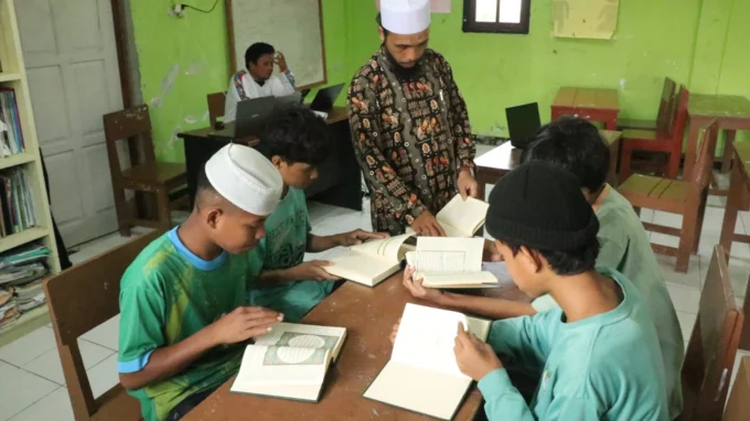 1-Ponpes Al Masthuri