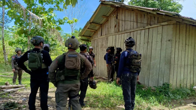 1-Satgas Operasi Damai