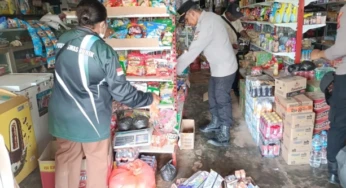Jelang Idul Fitri, Polsek Kurik Razia Makanan Minuman Kadaluarsa