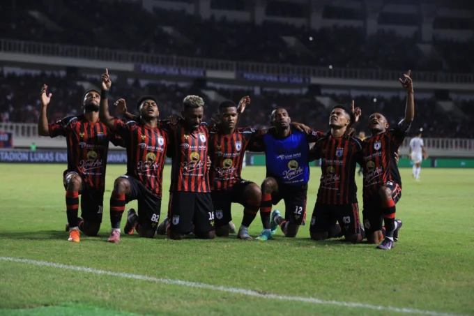 Tiga Tim Punya Peluang Sama