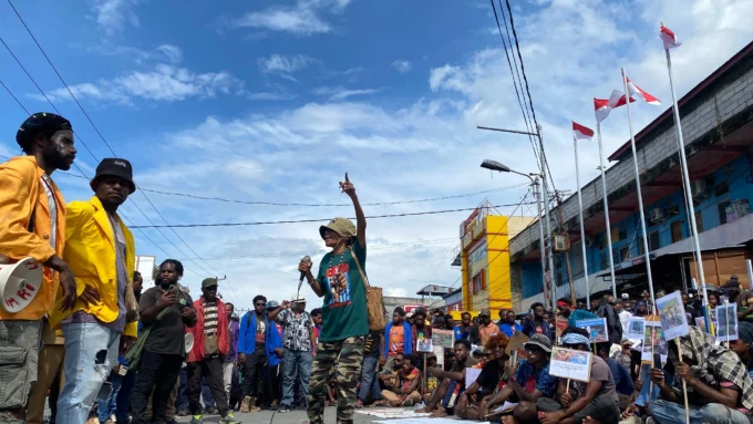 Ricuh di Waena, Tertib Di Abepura