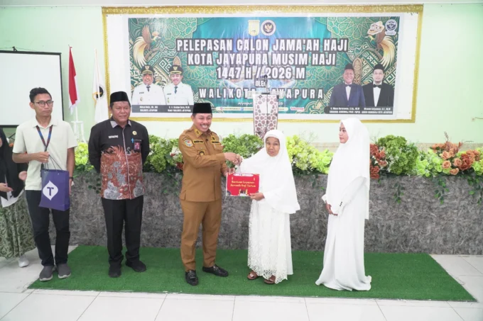 Pemkot Lepas 232 Calon Jemaah Haji, Diharapkan Jadi Duta Daerah di Tanah Suci