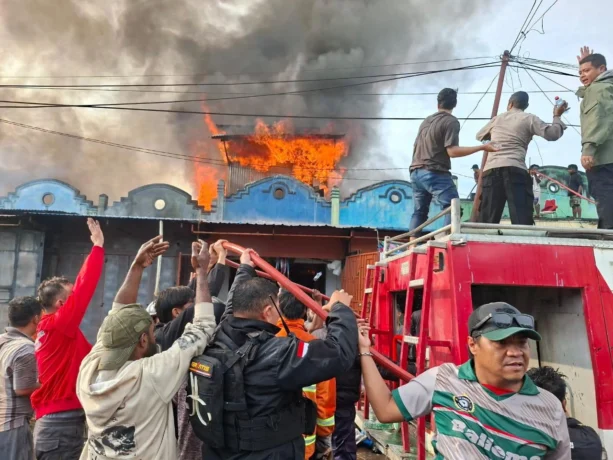 Lagi Kebakaran di Wamena, 15 Ruko Hangus Terbakar