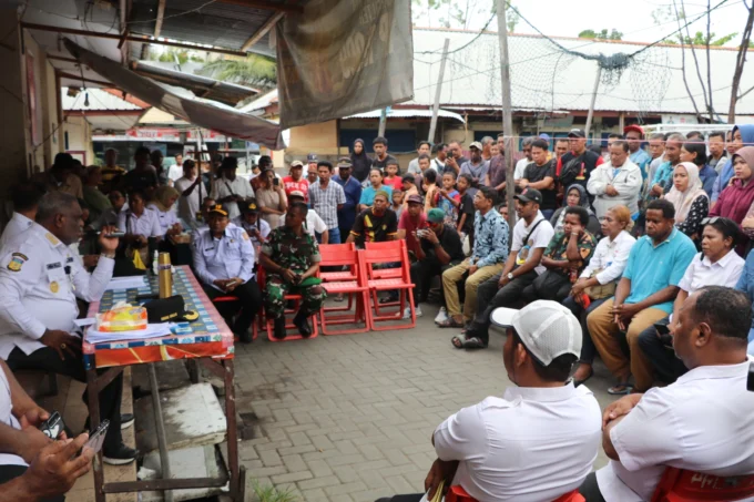 Foto boks bawah