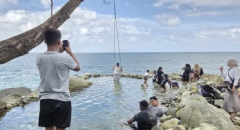 Pantai Sawayepa, Surga Wisata Baru di Depapre yang Mulai Viral