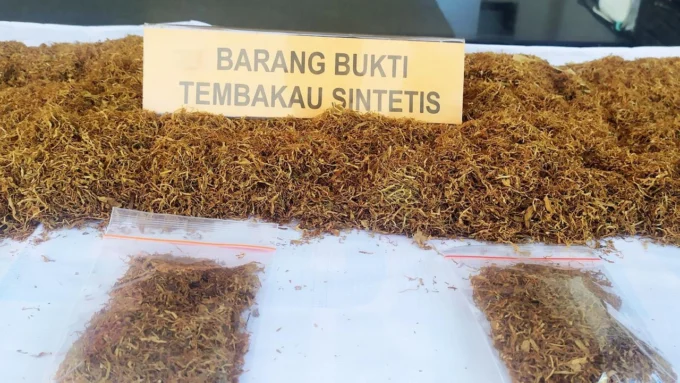 tembakau sintetis