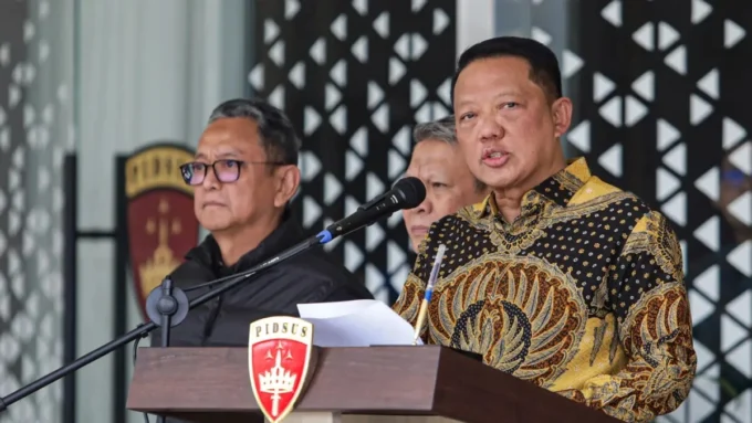 Jadi Tersangka, Eks Jampidsus Febrie Dijerat Pasal Berlapis