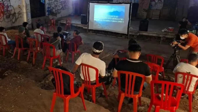 1-Nobar