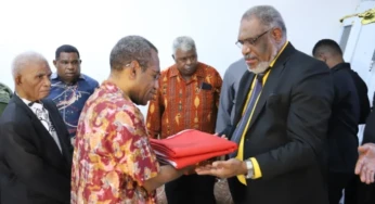 Ditutupi Bendera Persipura dan Diusung Mantan Pemain Persipura