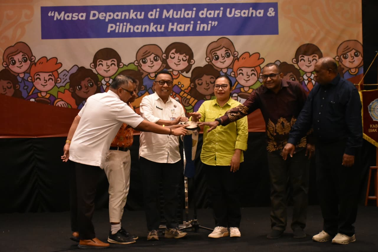 Meriahkan HAN ke -42, TP PKK Biak Numfor Sosialiasi Kesehatan Reproduksi Bagi Pelajar