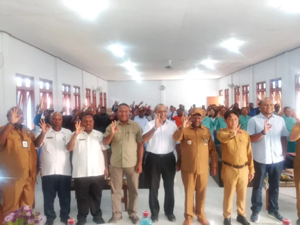 Pemkab Tolikara Ajak Warga Wujudkan Tolikara Bersih, Sehat, dan Berkelanjutan