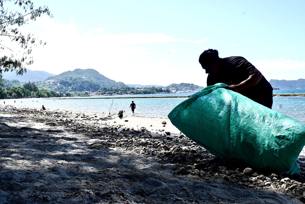 Pengunjung Kurang, Pendapatan Pengelola Pantai Hamadi Merosot 