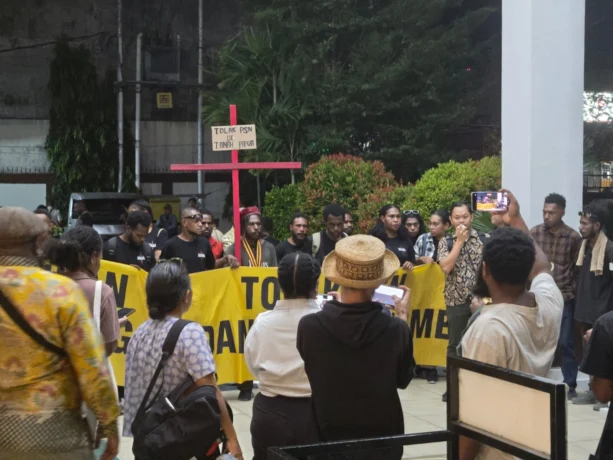 Dinilai Tidak Transparan, Ajak Masyarakat Papua Bergerak