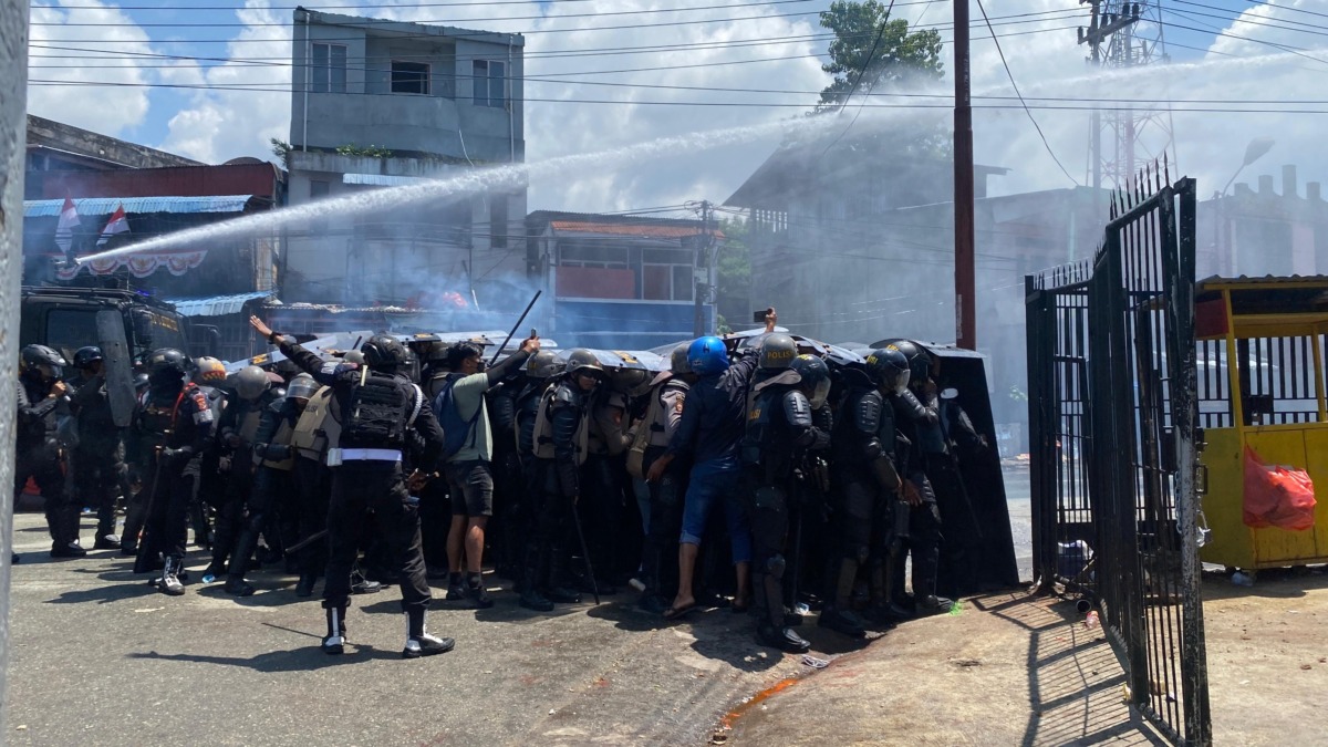 Beda Versi Polisi dan Mahasiswa