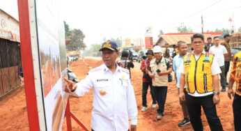 Gubernur Tinjau Pembangunan dan Peningkatan Jalan Rawasari-Kumbe